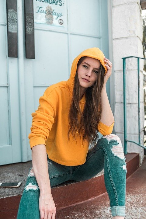 Caitlin Craig Lawrence s Tips To Help Turn An Old Wardrobe Into A Fashion Statement Kimra 